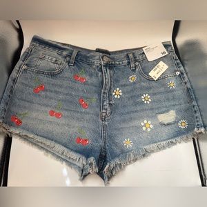 Aeropostale Jean Shorts NWT Size 16